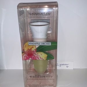 Pineapple 🍍 Orchid 🌺 Wallflower Starter